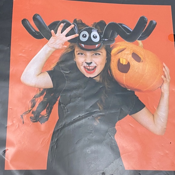 HALLOWEEN CHILD SPIDER and BAT INFLATABLE HATS SET - Picture 7 of 7